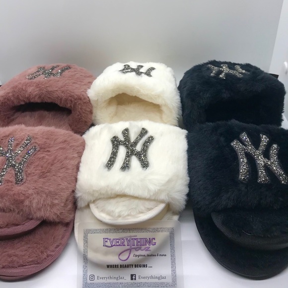 Fur NY slippers - Picture 1 of 1